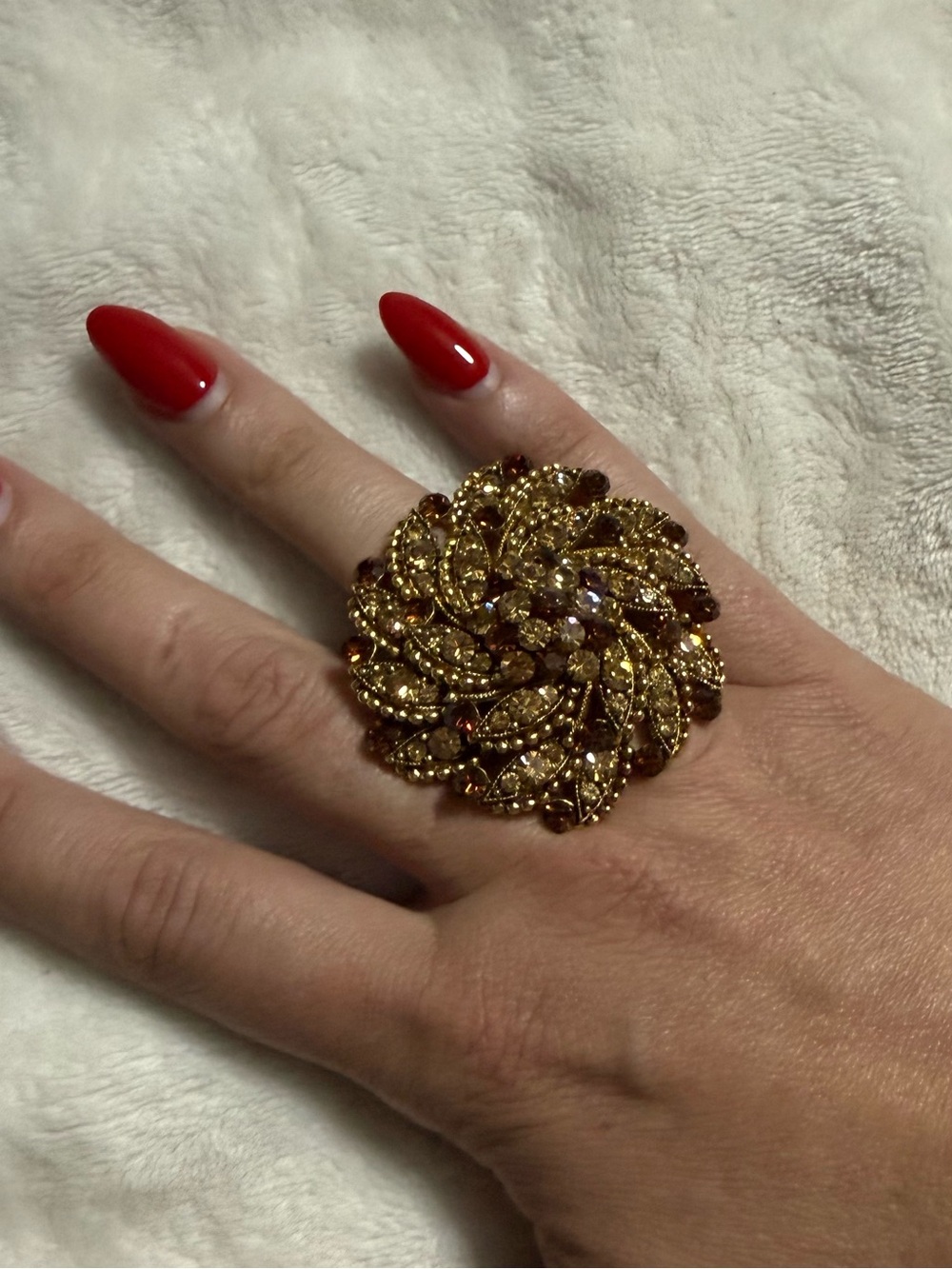 Gold-Tone Floral Cluster Statement Ring - Unbranded